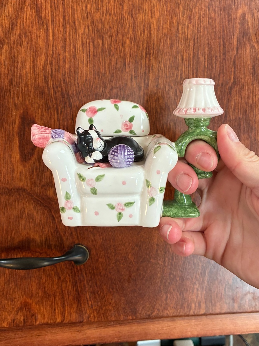 Vintage World Bazaar Sleeping Tuxedo Cat Teapot